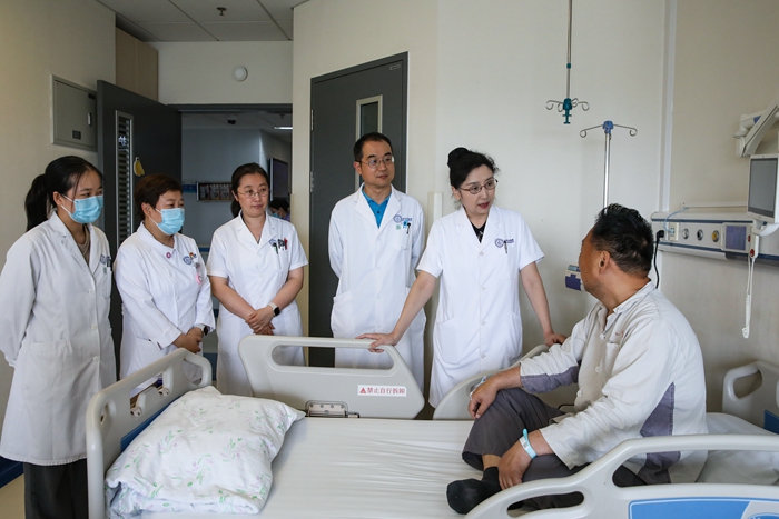 北京天坛医院成功进行首例阿尔茨海默病患者创新药物仑卡奈单抗治疗
